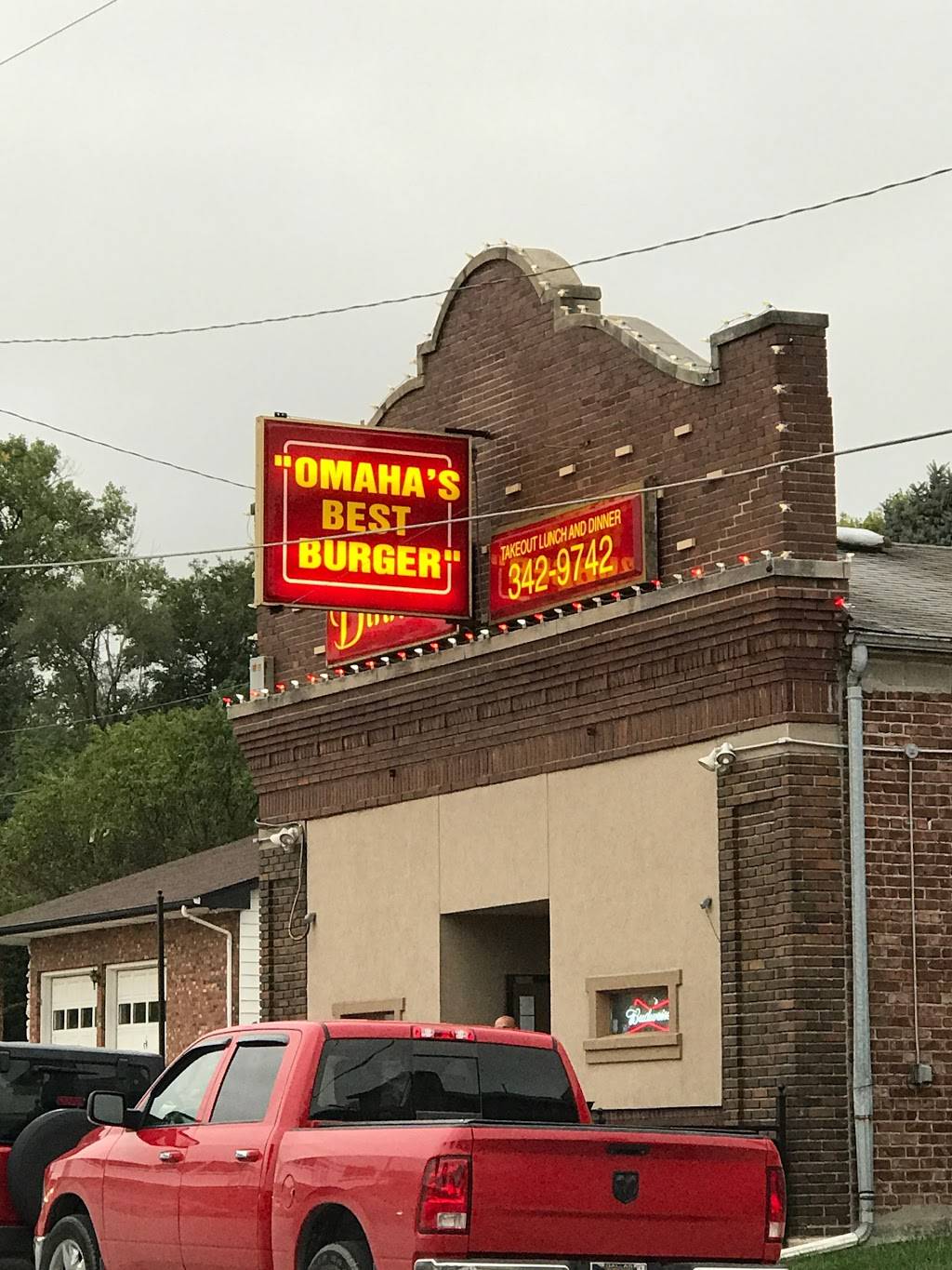 Dinkers Bar and Grill | restaurant | 2368 S 29th St, Omaha, NE 68105, USA | 4023429742 OR +1 402-342-9742