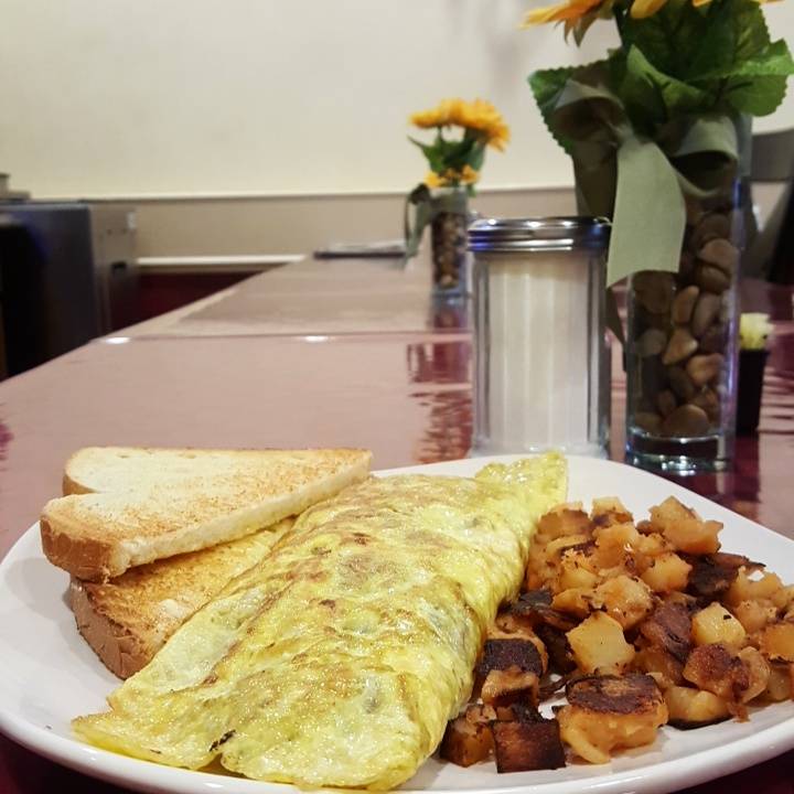 De•Luxe lounge cafe | restaurant | 1717 E Washington Blvd, Pasadena, CA 91104, USA | 6267659730 OR +1 626-765-9730