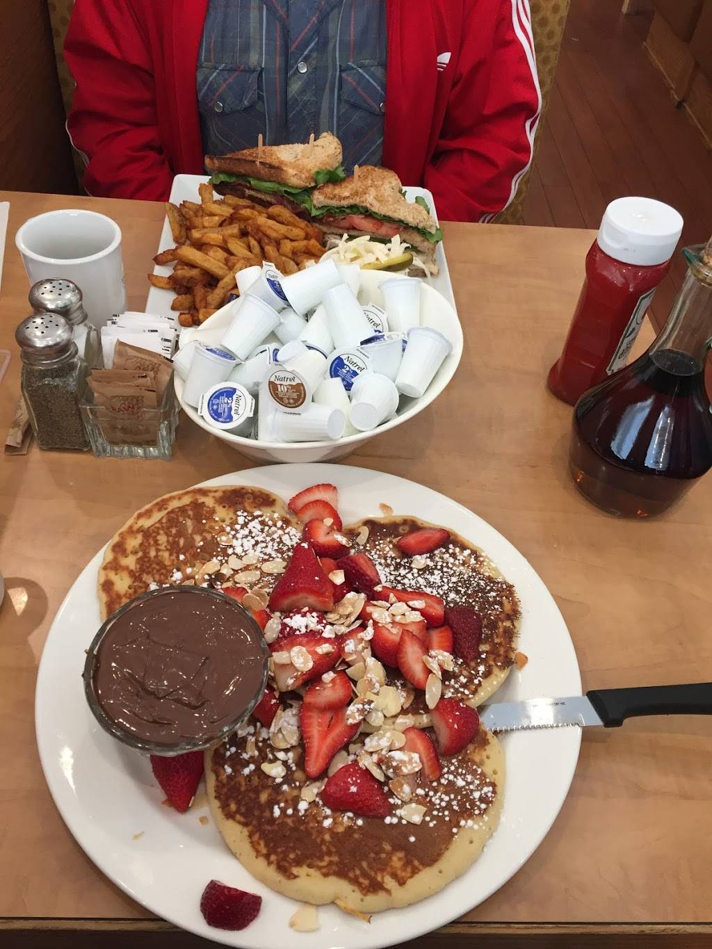 Dejeuner En Compagnie | restaurant | 2143 Chemin Gascon, Terrebonne, QC J6X 4H2, Canada | 4504928444 OR +1 450-492-8444