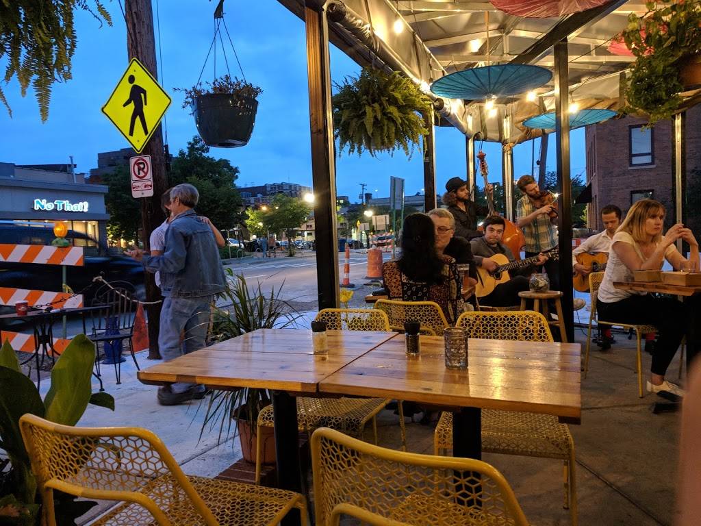 Detroit Street Filling Station | restaurant | 300 Detroit St, Ann Arbor, MI 48104, USA | 7342242161 OR +1 734-224-2161