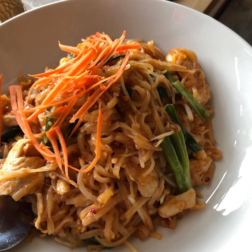 Thai Orchid | restaurant | 6504 Martway St, Mission, KS 66202, USA | 9133842800 OR +1 913-384-2800