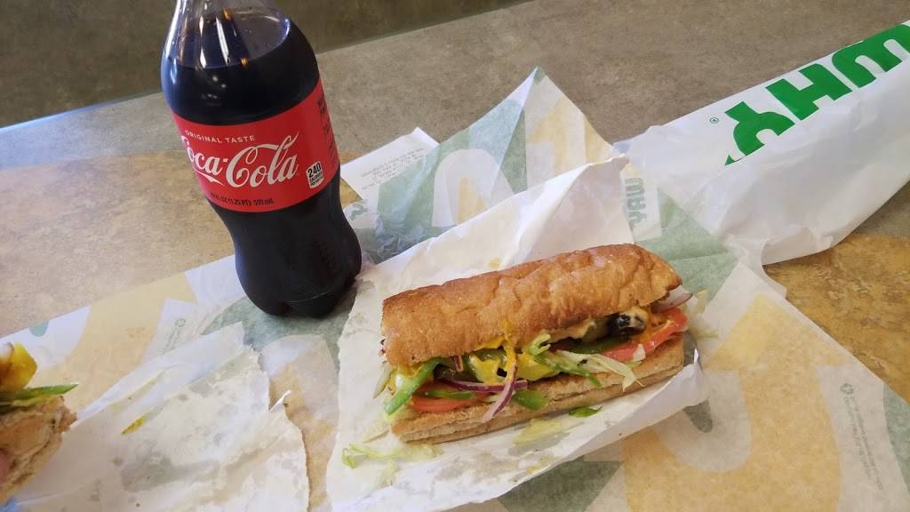 Subway | restaurant | 3941 Park Dr #40, El Dorado Hills, CA 95762, USA | 9169394499 OR +1 916-939-4499