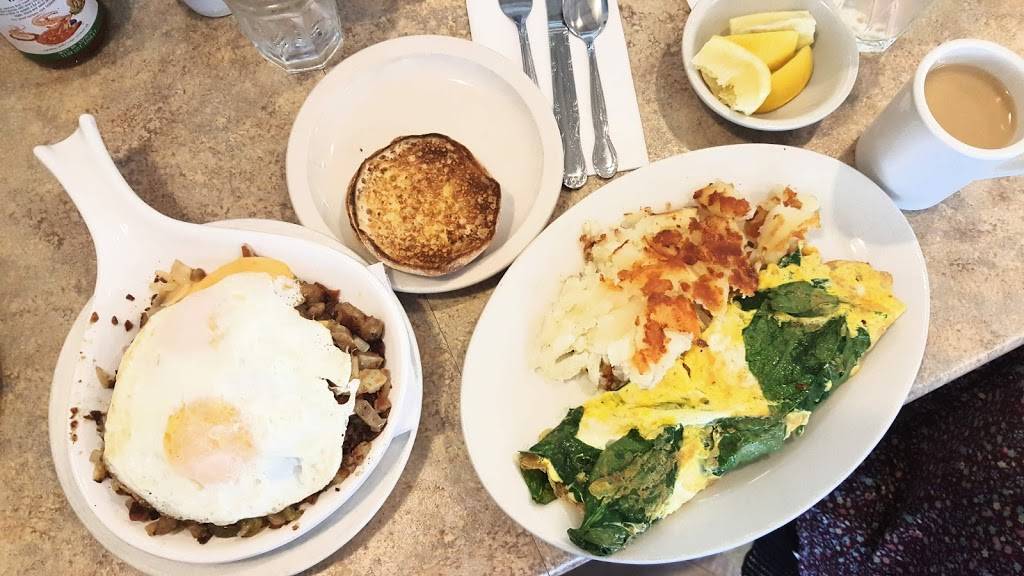 Big Top Restaurant | restaurant | 6348 W Higgins Ave, Chicago, IL 60630, USA | 7736316066 OR +1 773-631-6066