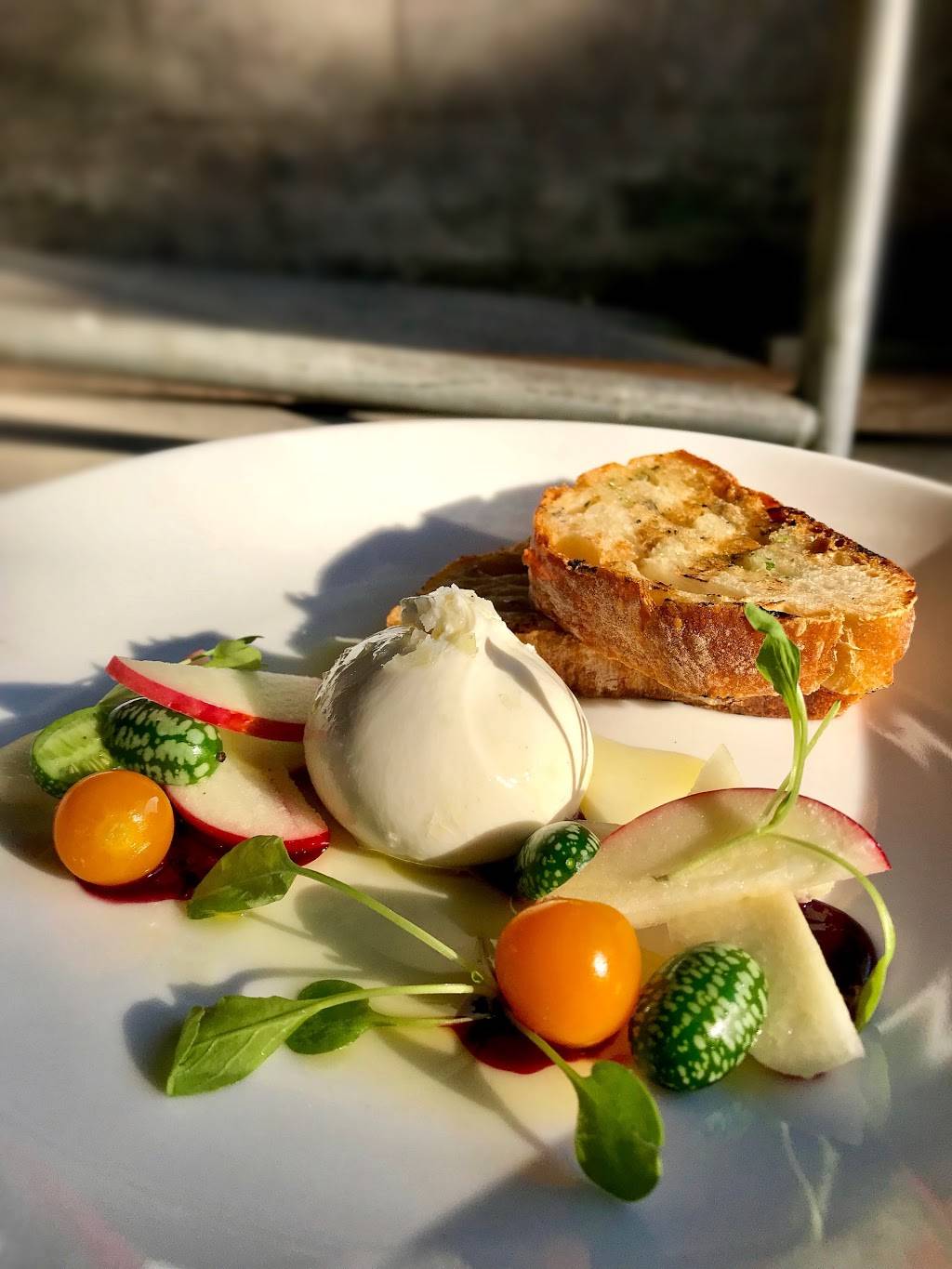 Barrel & Crow | restaurant | 4867 Cordell Ave, Bethesda, MD 20814, USA | 2408003253 OR +1 240-800-3253