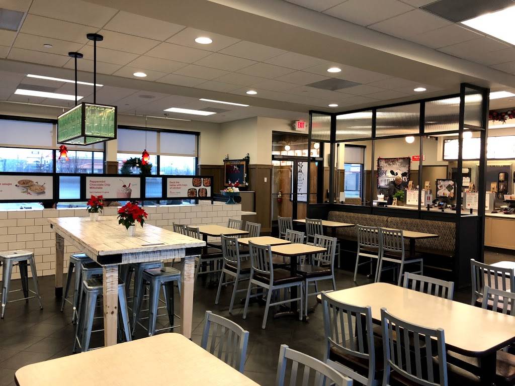 Chick-fil-A | restaurant | 5301 Cornerstone North Boulevard, Centerville, OH 45440, USA | 9374391700 OR +1 937-439-1700