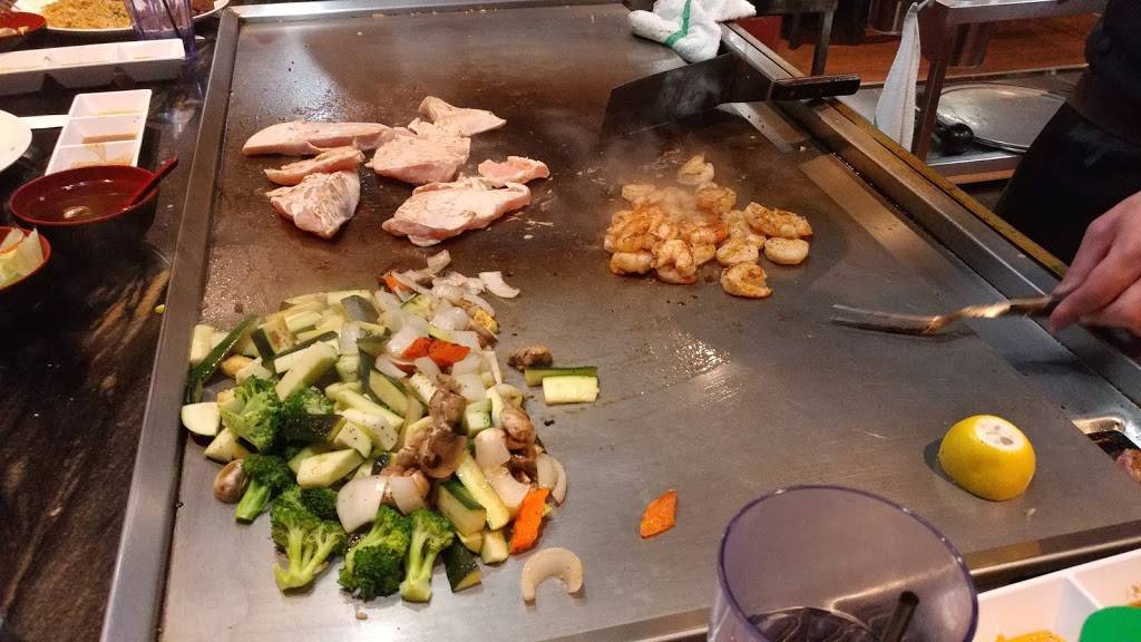 Zushi Japanese Bistro | restaurant | 6727 E McDowell Rd, Mesa, AZ 85215, USA | 4809812727 OR +1 480-981-2727