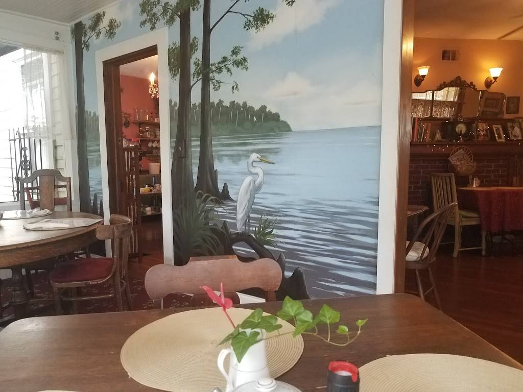 The Old House Cafe | cafe | 412 S Woodland Blvd, DeLand, FL 32720, USA | 3867347592 OR +1 386-734-7592