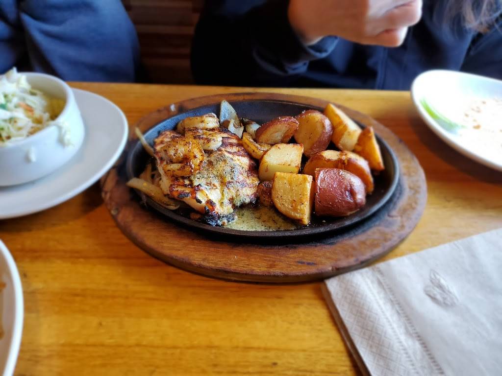 Applebees Grill + Bar | restaurant | 125 S Randall Rd, Elgin, IL 60123, USA | 8476974897 OR +1 847-697-4897