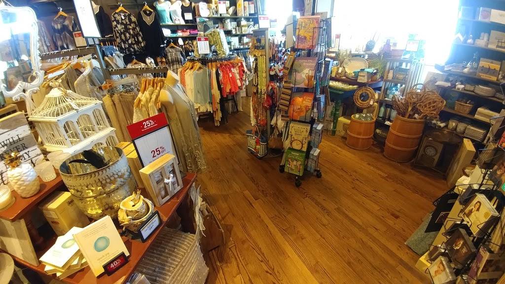 Cracker Barrel Old Country Store | restaurant | 300 Jason Way Ct, Davenport, IA 52806, USA | 5633864847 OR +1 563-386-4847