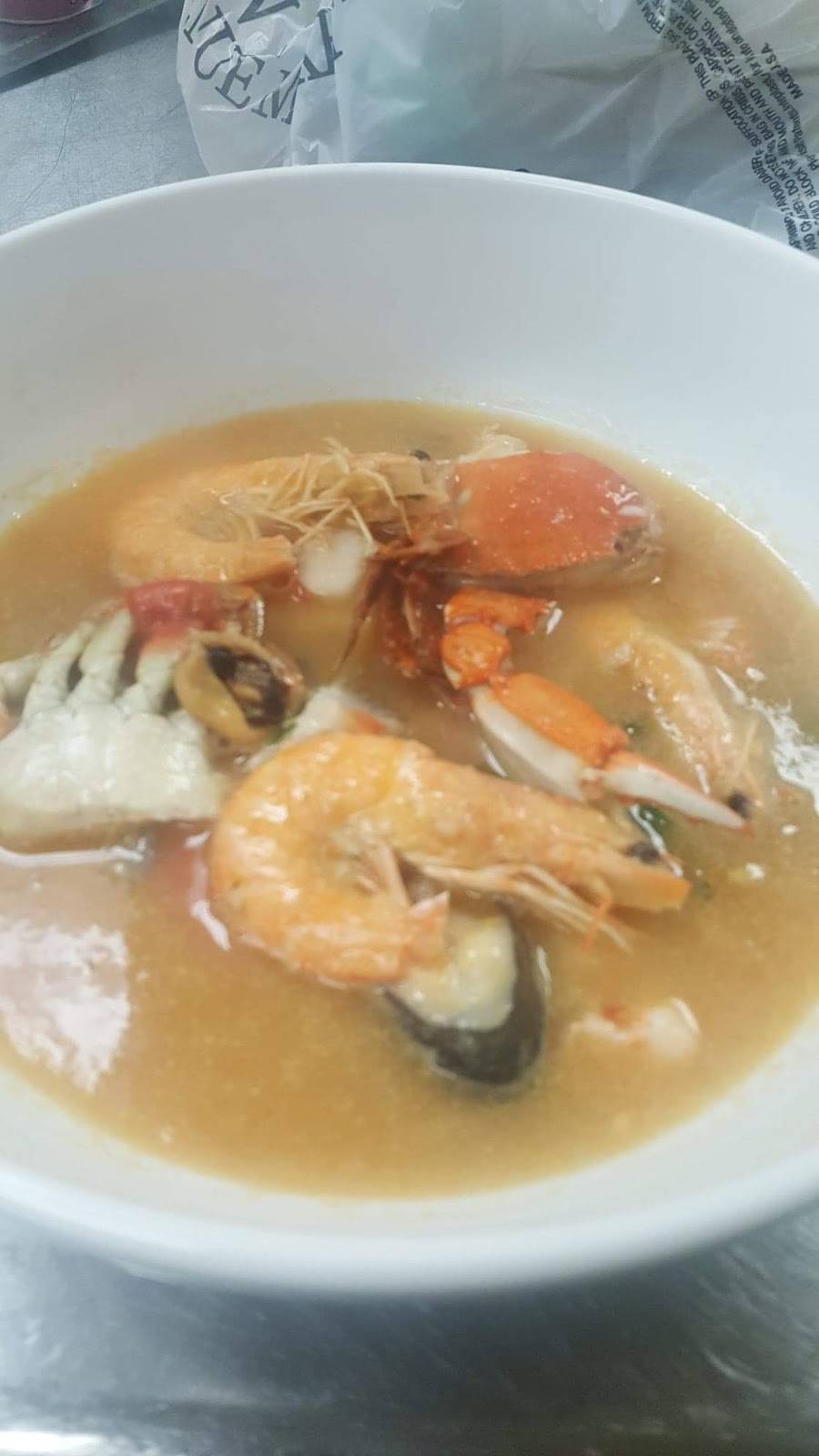 Mi Salvador Pupuseria | restaurant | 1620 Lime Kiln Rd, Green Bay, WI 54311, USA | 9205440057 OR +1 920-544-0057