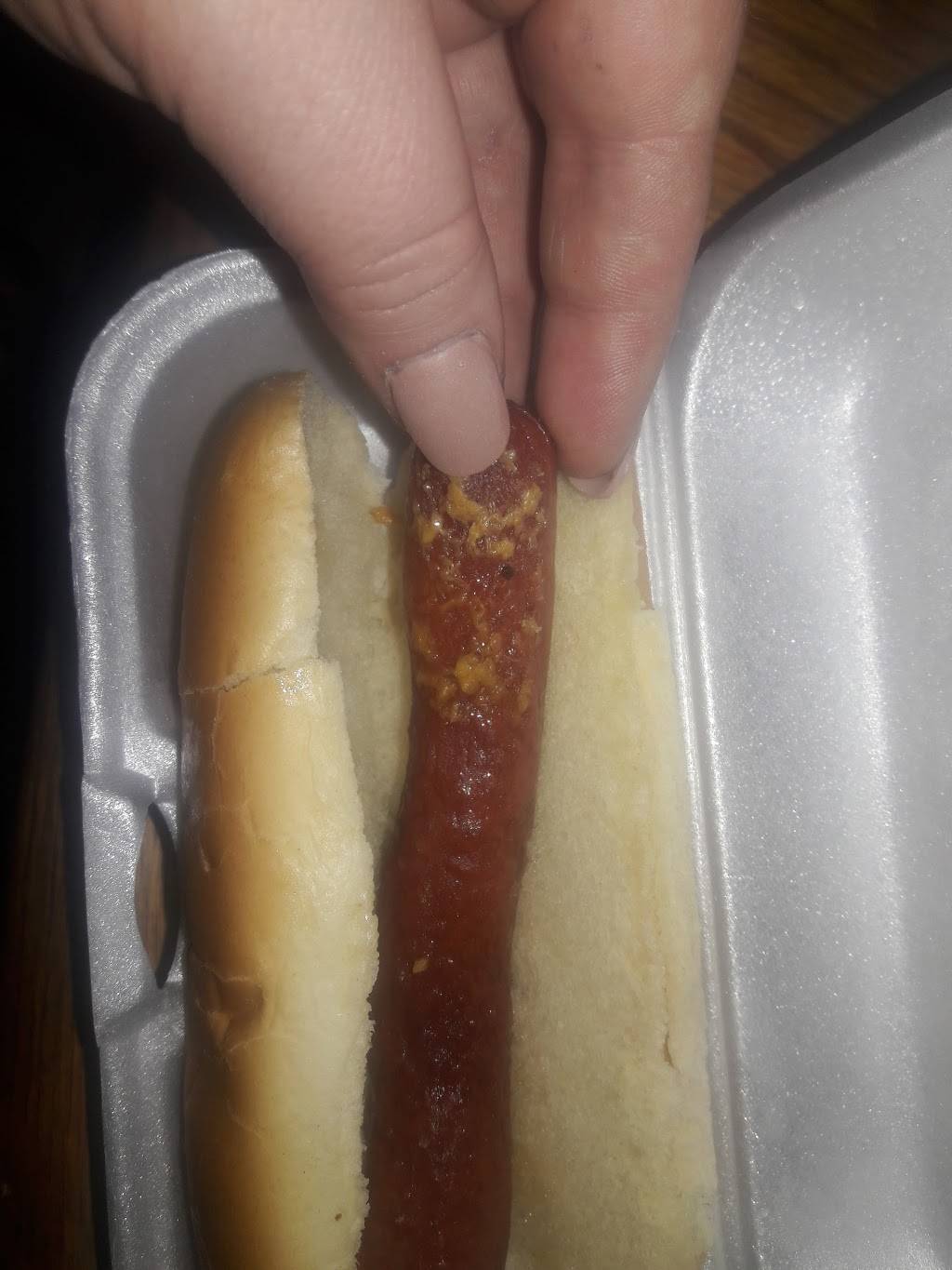 A&W Restaurant | restaurant | 1679 Federal Blvd, Denver, CO 80204, USA | 3036299811 OR +1 303-629-9811