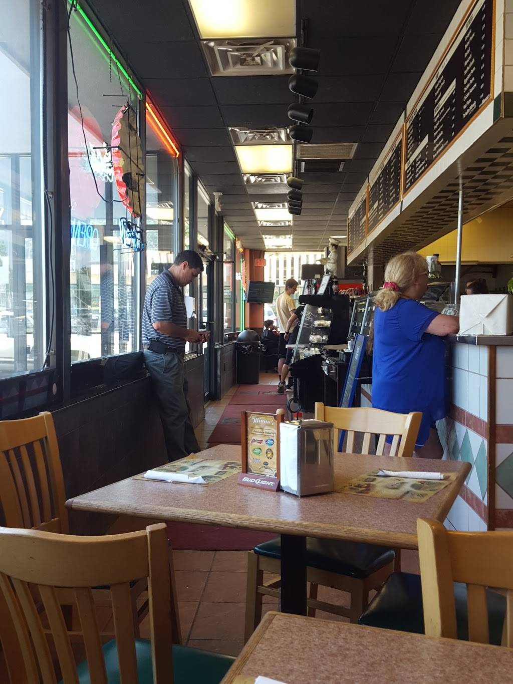 Illianos Ristorante and Pizzeria | restaurant | 534 Washington St, Middletown, CT 06457, USA | 8603439244 OR +1 860-343-9244