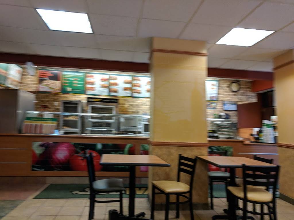 Subway Restaurants | restaurant | 1449 E 57th St, Chicago, IL 60637, USA | 7732417827 OR +1 773-241-7827