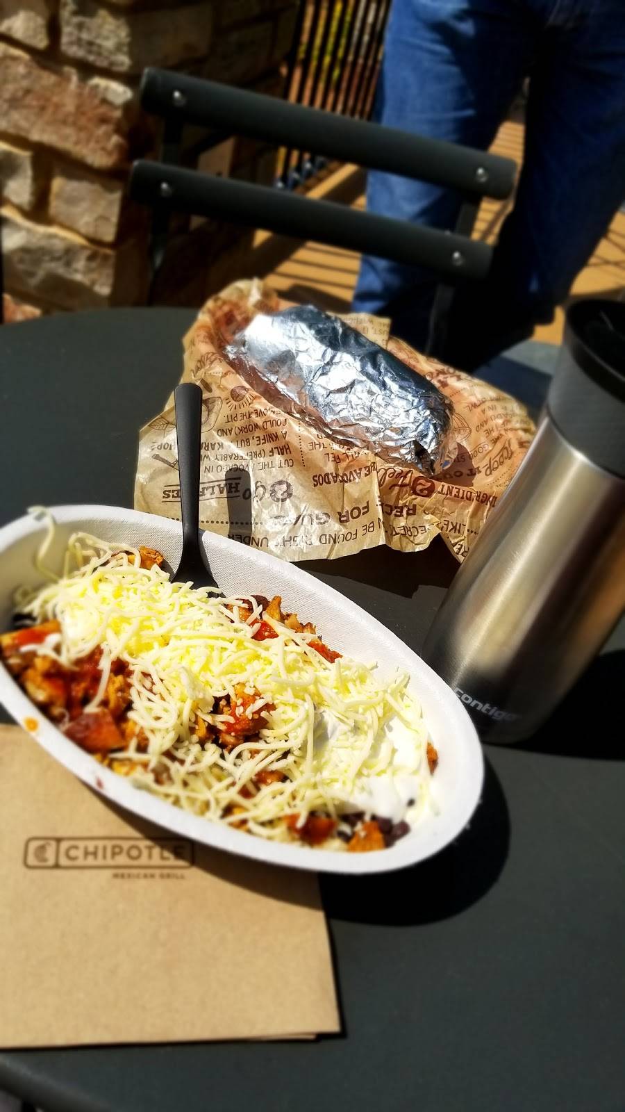 Chipotle Mexican Grill | restaurant | 4000 University Ave, Madison, WI 53705, USA | 6082334305 OR +1 608-233-4305