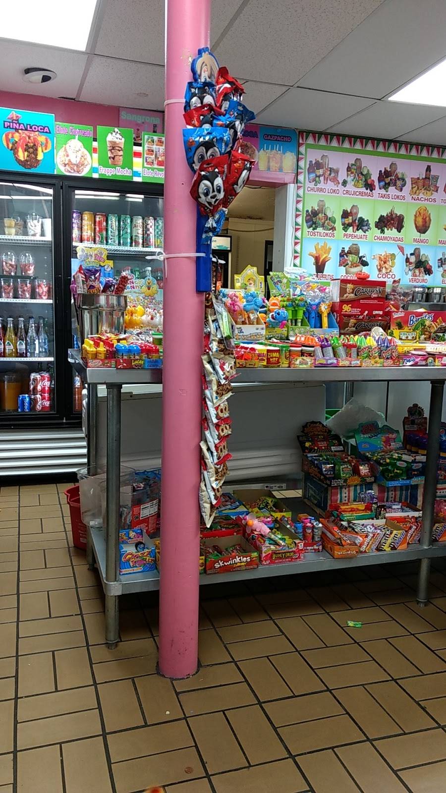 La Carreta de Lily | restaurant | 3326 N 19th Ave, Phoenix, AZ 85015, USA | 6022651279 OR +1 602-265-1279