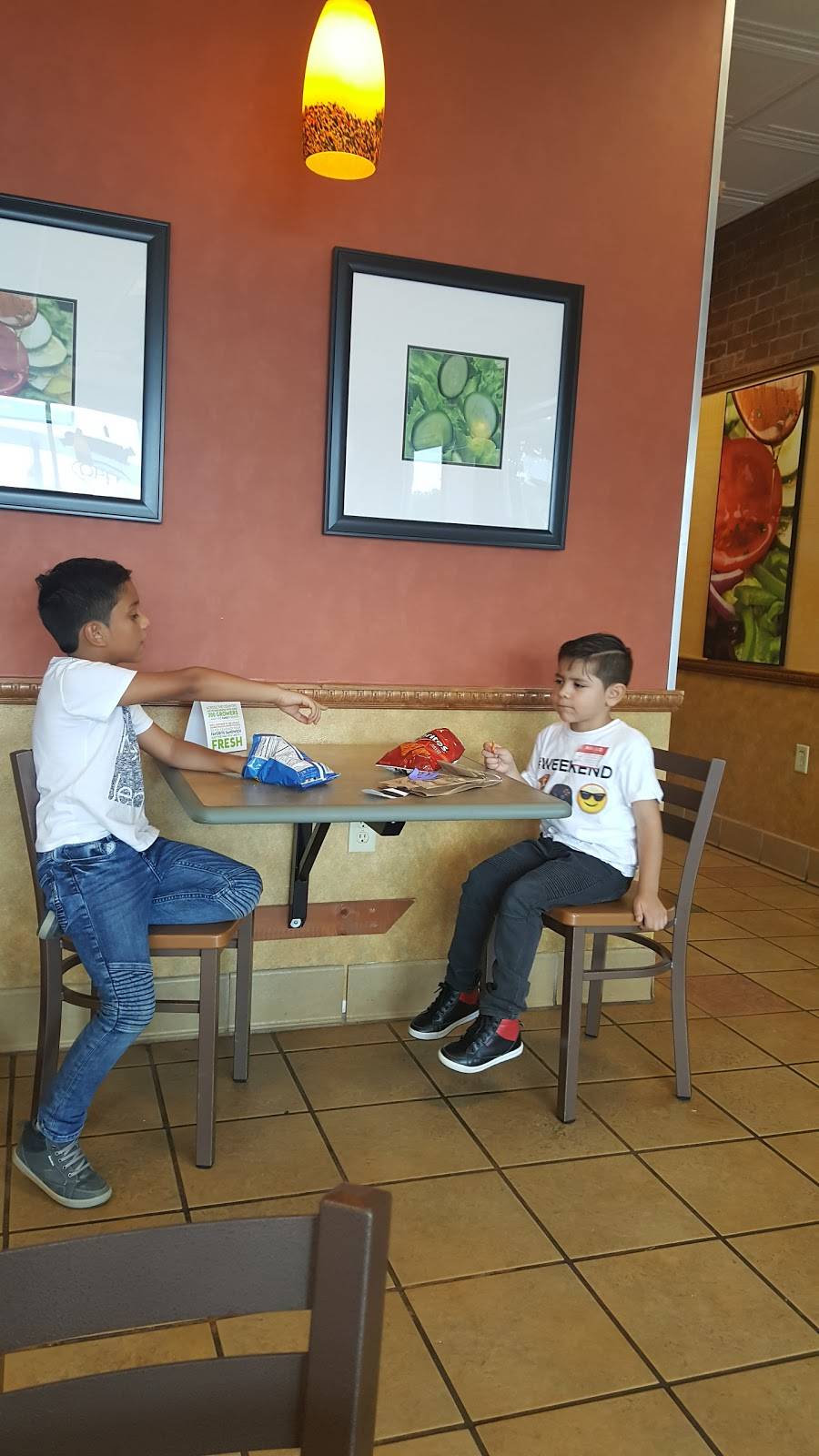 Subway | restaurant | 4005 GA-124, Jefferson, GA 30549, USA | 7063672005 OR +1 706-367-2005