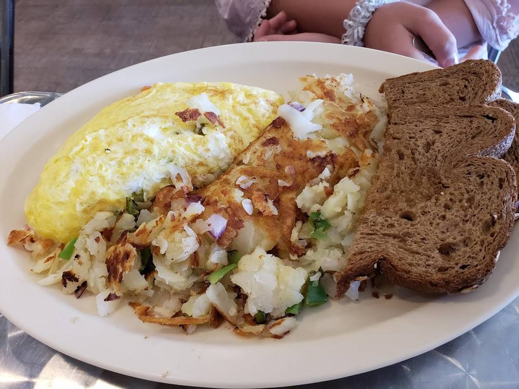 Willys Eatery | meal takeaway | 5127, 2101 E Ball Rd, Anaheim, CA 92806, USA | 7145356713 OR +1 714-535-6713