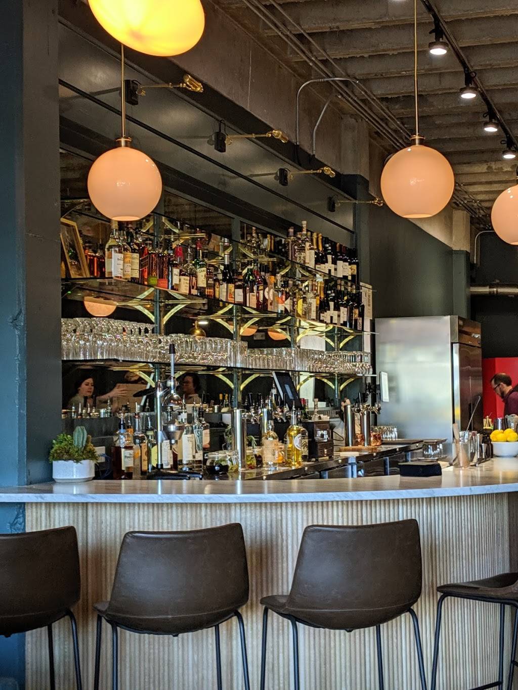 Squirrel’s Pizza | restaurant | 2218 Bull St, Savannah, GA 31401, USA | 9123357873 OR +1 912-335-7873