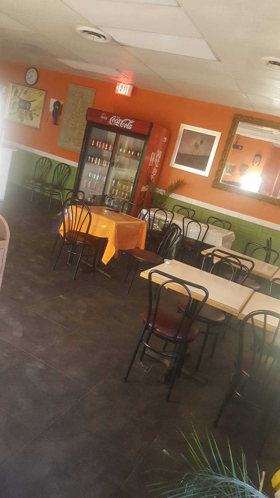 Golden BBQ Grill | restaurant | Mc Arthur, Ottawa, ON K1K 0S8, Canada | 6138420303 OR +1 613-842-0303