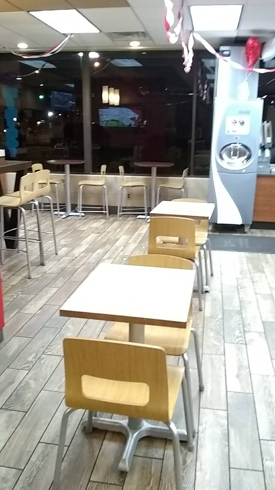 Wendys | restaurant | 3783 Cleveland Ave, Fort Myers, FL 33901, USA | 2399364409 OR +1 239-936-4409