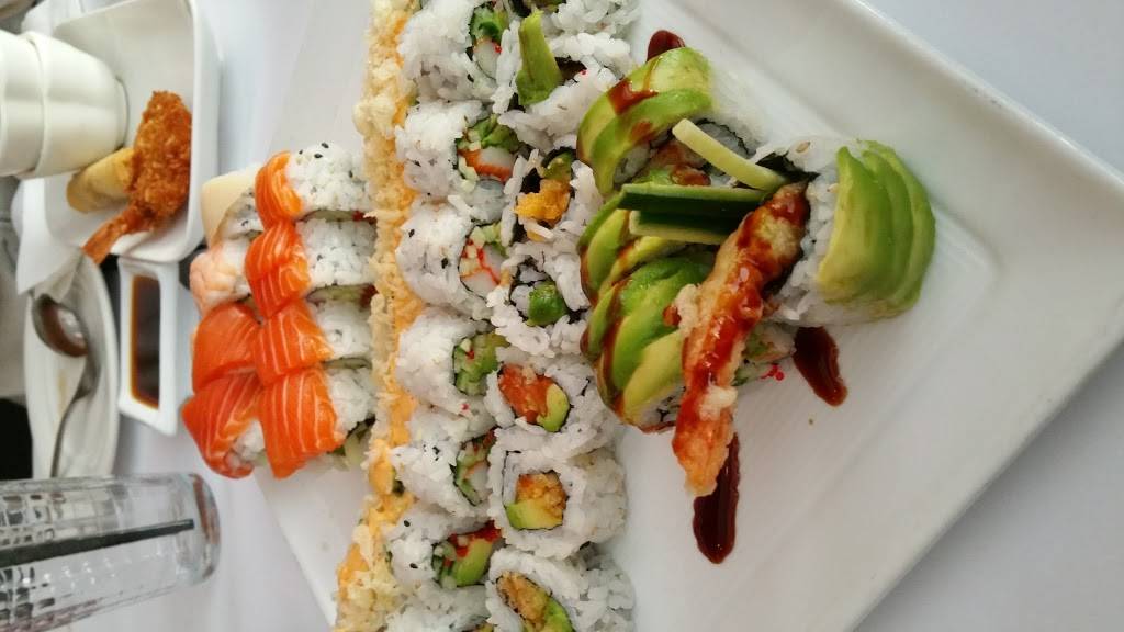 Spoon & Fork Plus | restaurant | 478, 12 Dundas St W #12, Oakville, ON L6H 6R8, Canada | 9052576882 OR +1 905-257-6882