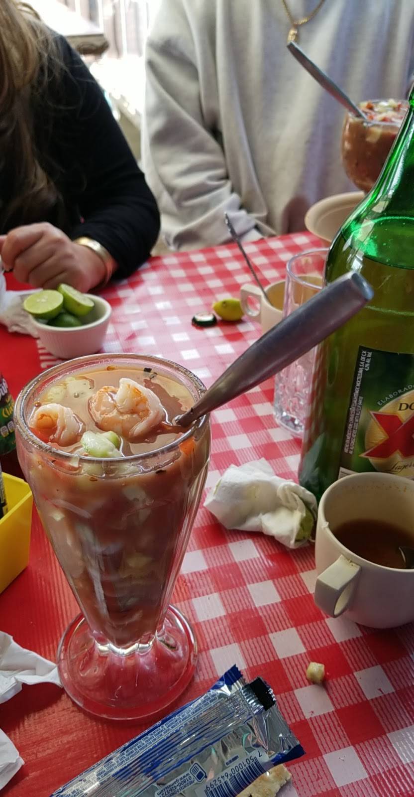 Mariscos Tamazula | restaurant | Blvd. Popotla km 32, Cuenca Diaz, Popotla, 22710 Rosarito, B.C., Mexico | 016611006586 OR +52 661 100 6586