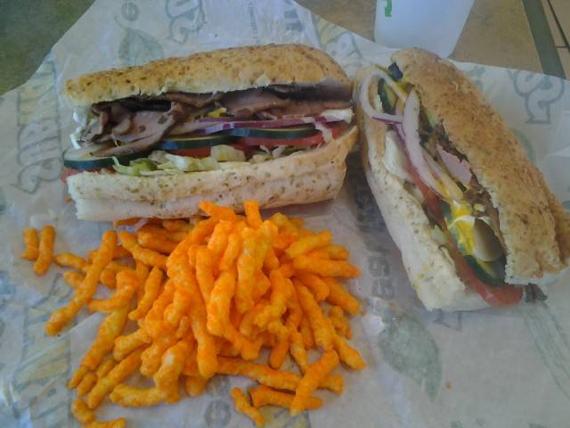Subway | restaurant | 655 Tucker Rd, Tehachapi, CA 93561, USA | 6618237075 OR +1 661-823-7075