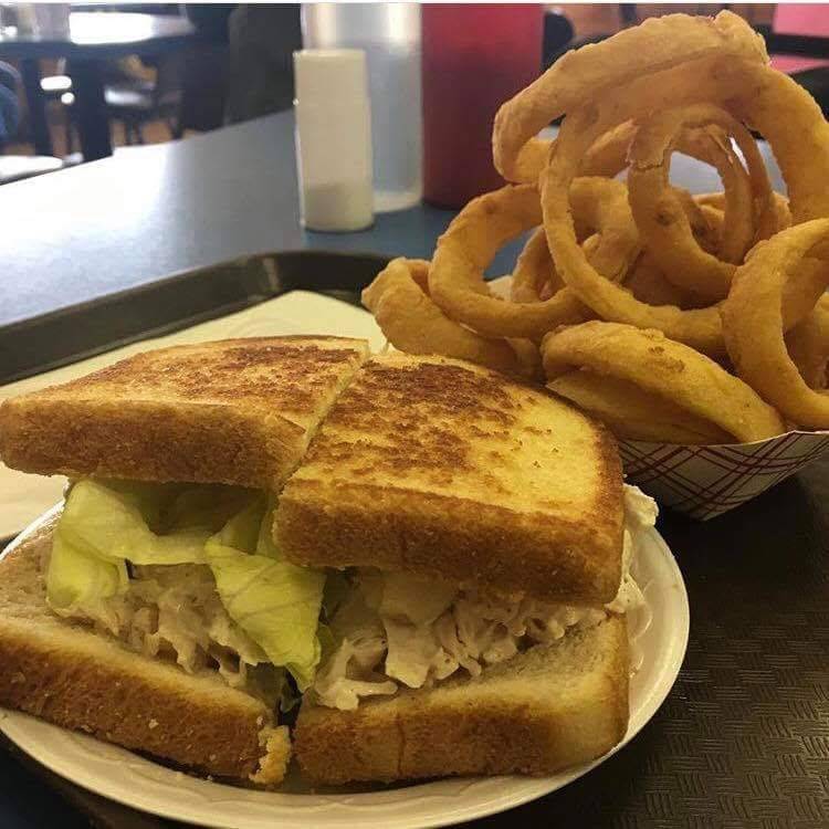 Luigis Restaurant | restaurant | 1000 Hopper Ave, Santa Rosa, CA 95403, USA | 7075786298 OR +1 707-578-6298