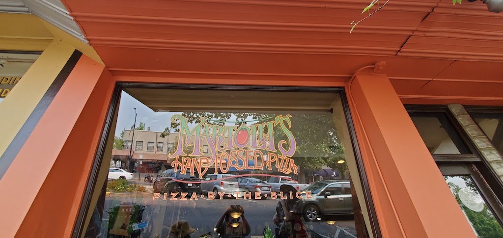 Martollis Hand Tossed Pizza Plaza | restaurant | 38 E Main St, Ashland, OR 97520, USA | 5414821918 OR +1 541-482-1918