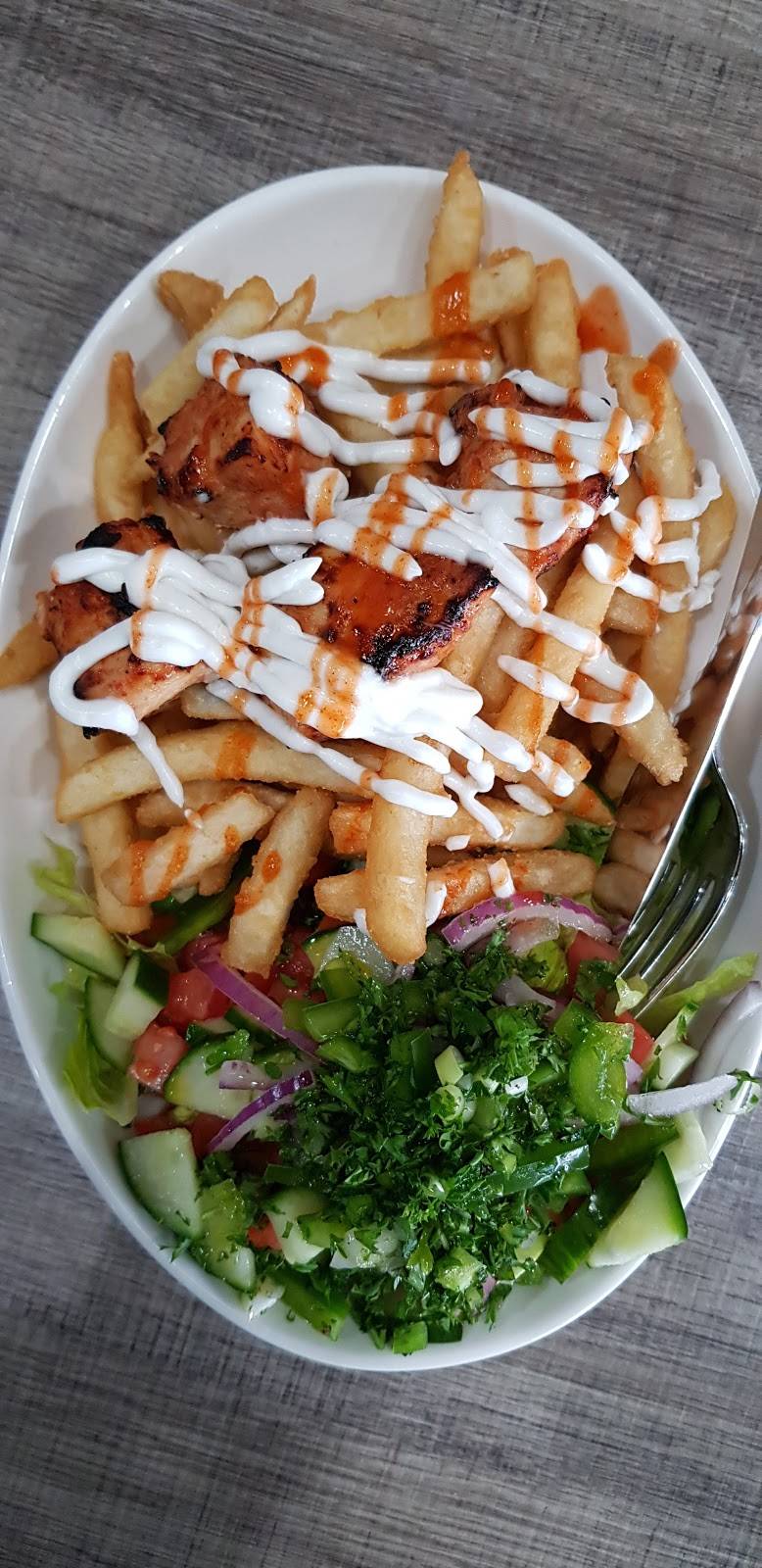 Mashawi | restaurant | 572 King St N, Waterloo, ON N2L 6L3, Canada | 5198808008 OR +1 519-880-8008