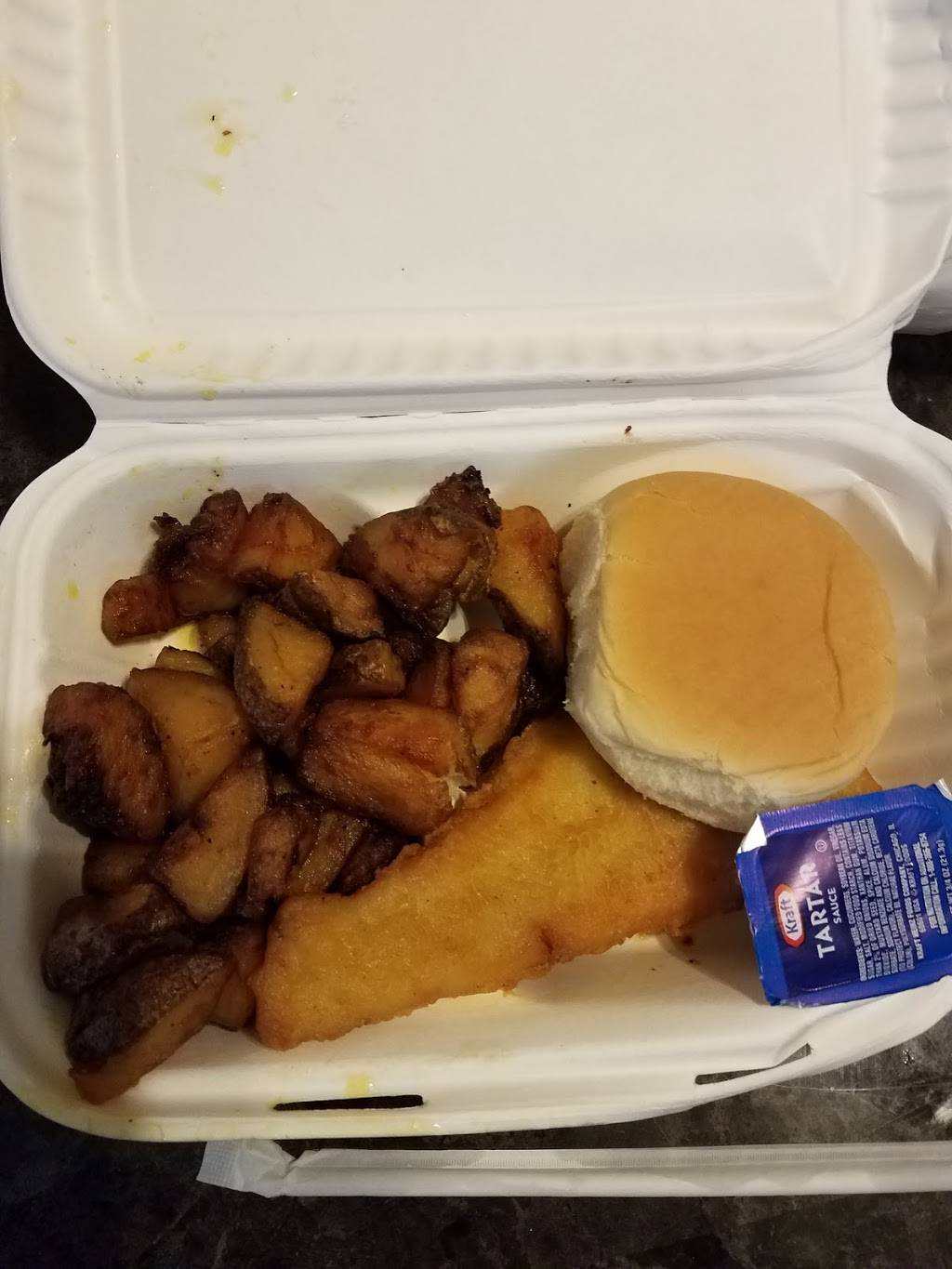 Chicken Shack Royal Oak 11 Mile | meal takeaway | 1320 E Eleven Mile Rd, Royal Oak, MI 48067, USA | 2485415100 OR +1 248-541-5100