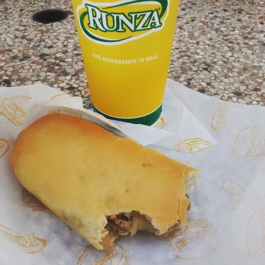 Runza Restaurant | restaurant | 1944 33rd Ave, Columbus, NE 68601, USA | 4025633767 OR +1 402-563-3767
