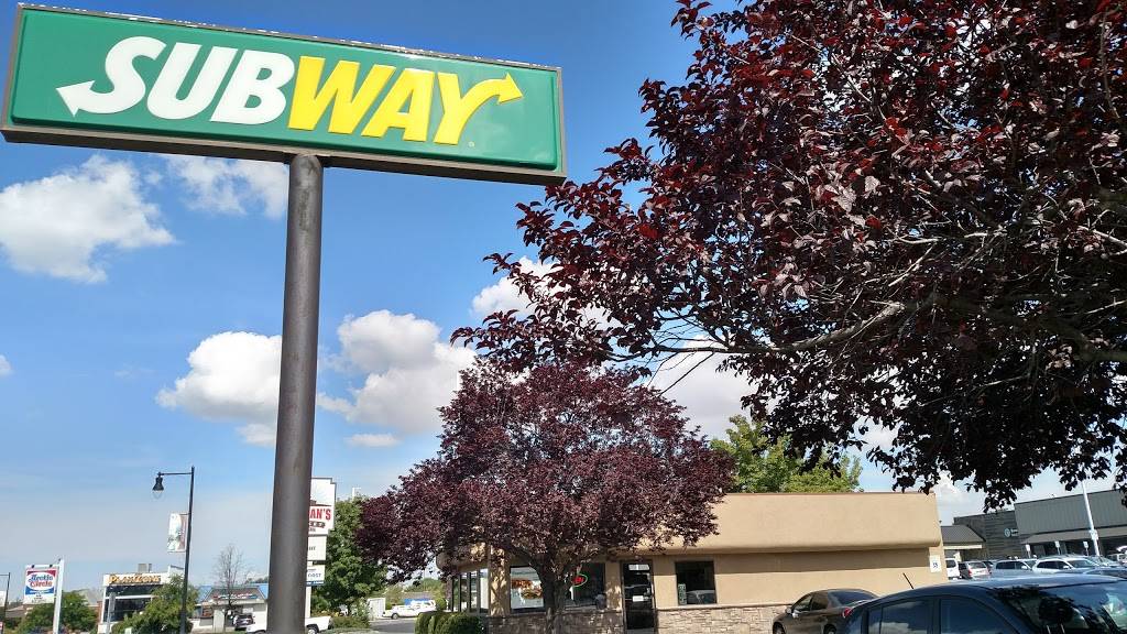 Subway | meal takeaway | 324 N Main St, Kaysville, UT 84037, USA | 8015448442 OR +1 801-544-8442