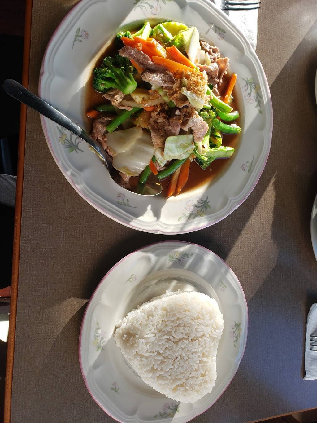 Thai Thais | restaurant | 610 Stoney Creek Ln #23, Newport News, VA 23608, USA | 7573698339 OR +1 757-369-8339