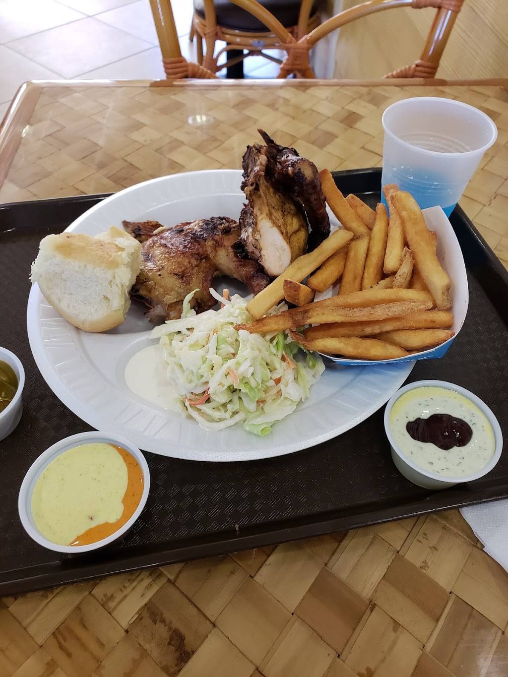 Pollo Tropical | restaurant | 20403 Biscayne Blvd, Aventura, FL 33180, USA | 3059359520 OR +1 305-935-9520