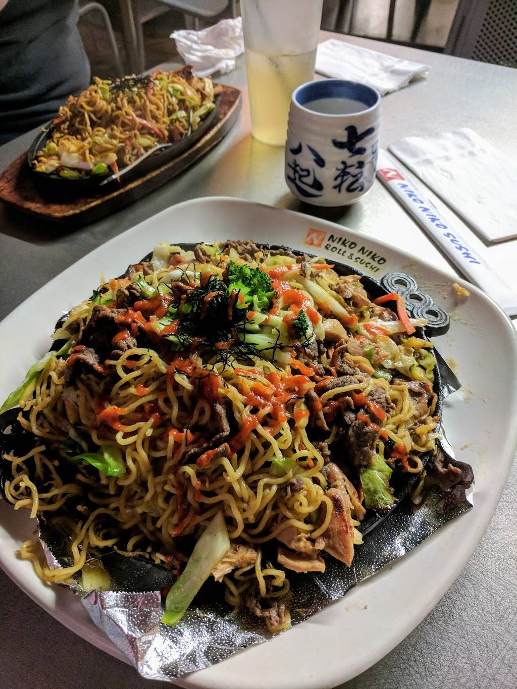 Niko Niko Sushi | restaurant | 8586, 12731 Towne Center Dr # F, Cerritos, CA 90703, USA | 5628652949 OR +1 562-865-2949
