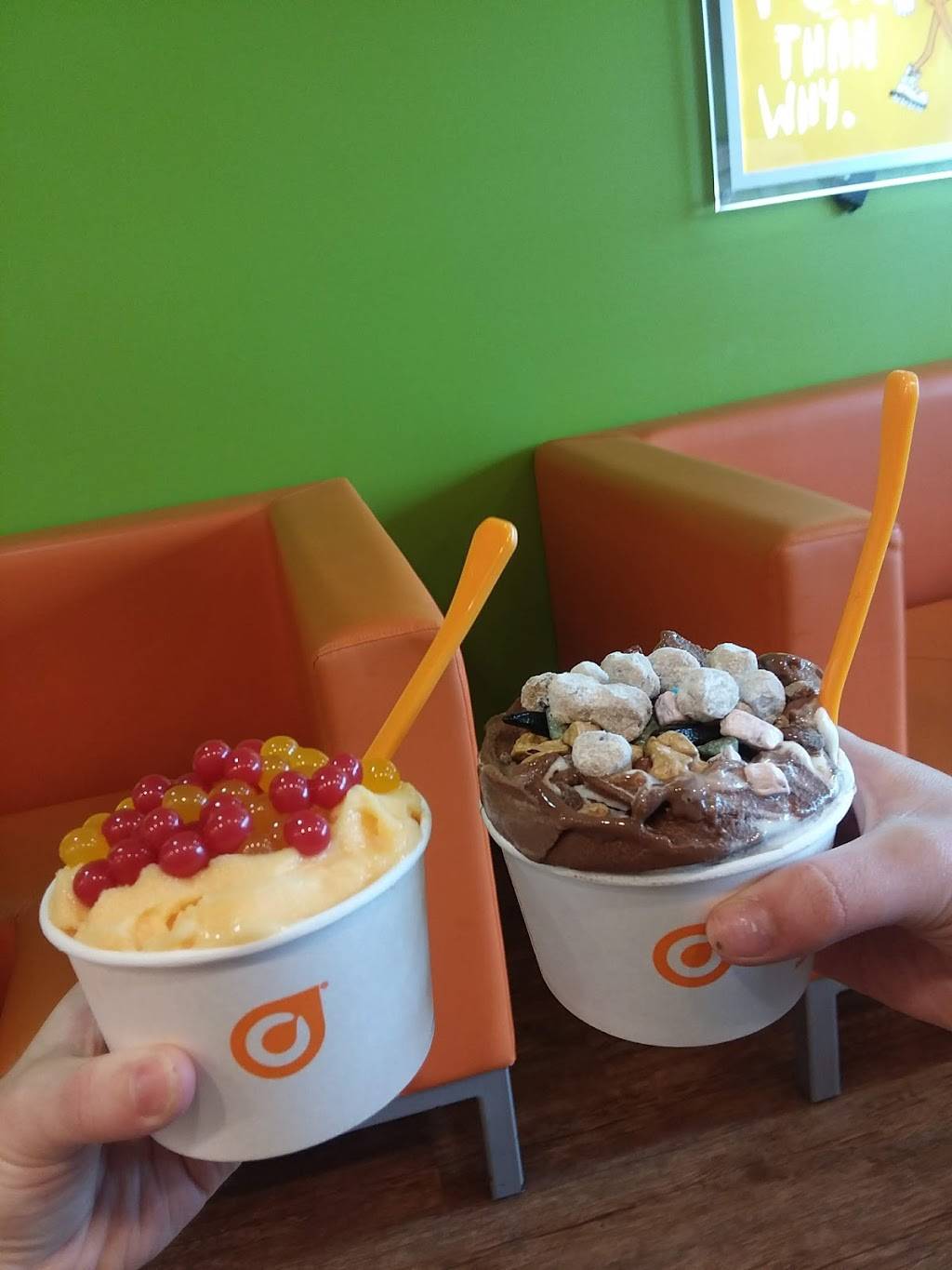 Orange Leaf | restaurant | 160 W Town Square Way #400, Oak Creek, WI 53154, USA | 4145745254 OR +1 414-574-5254