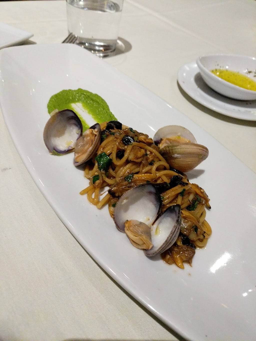 Solare | restaurant | 2820 Roosevelt Rd, San Diego, CA 92106, USA | 6192709670 OR +1 619-270-9670