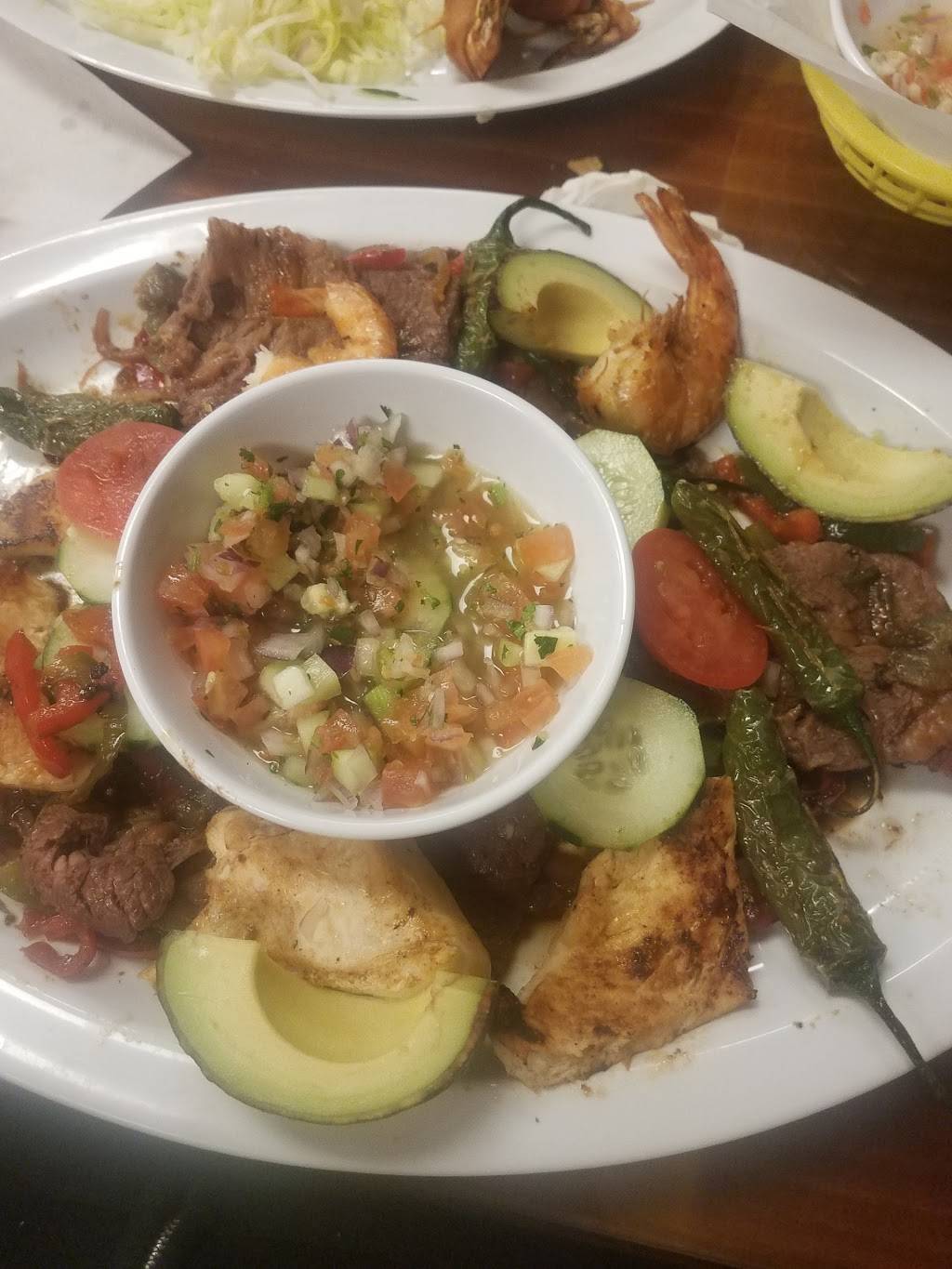 Mariscos La Hacienda | restaurant | 1728 Solano St, Corning, CA 96021, USA | 5308389112 OR +1 530-838-9112