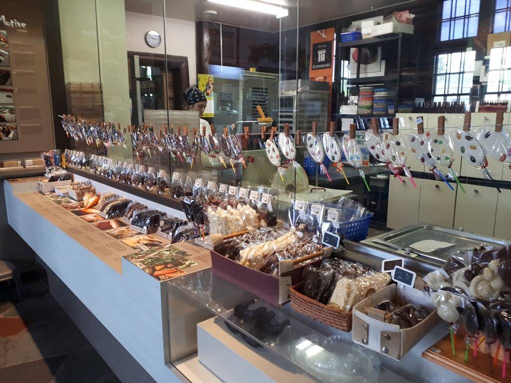 Le Café Entre Amis | restaurant | 491 Rue Notre Dame, Montebello, QC J0V 1L0, Canada | 8196645332 OR +1 819-664-5332