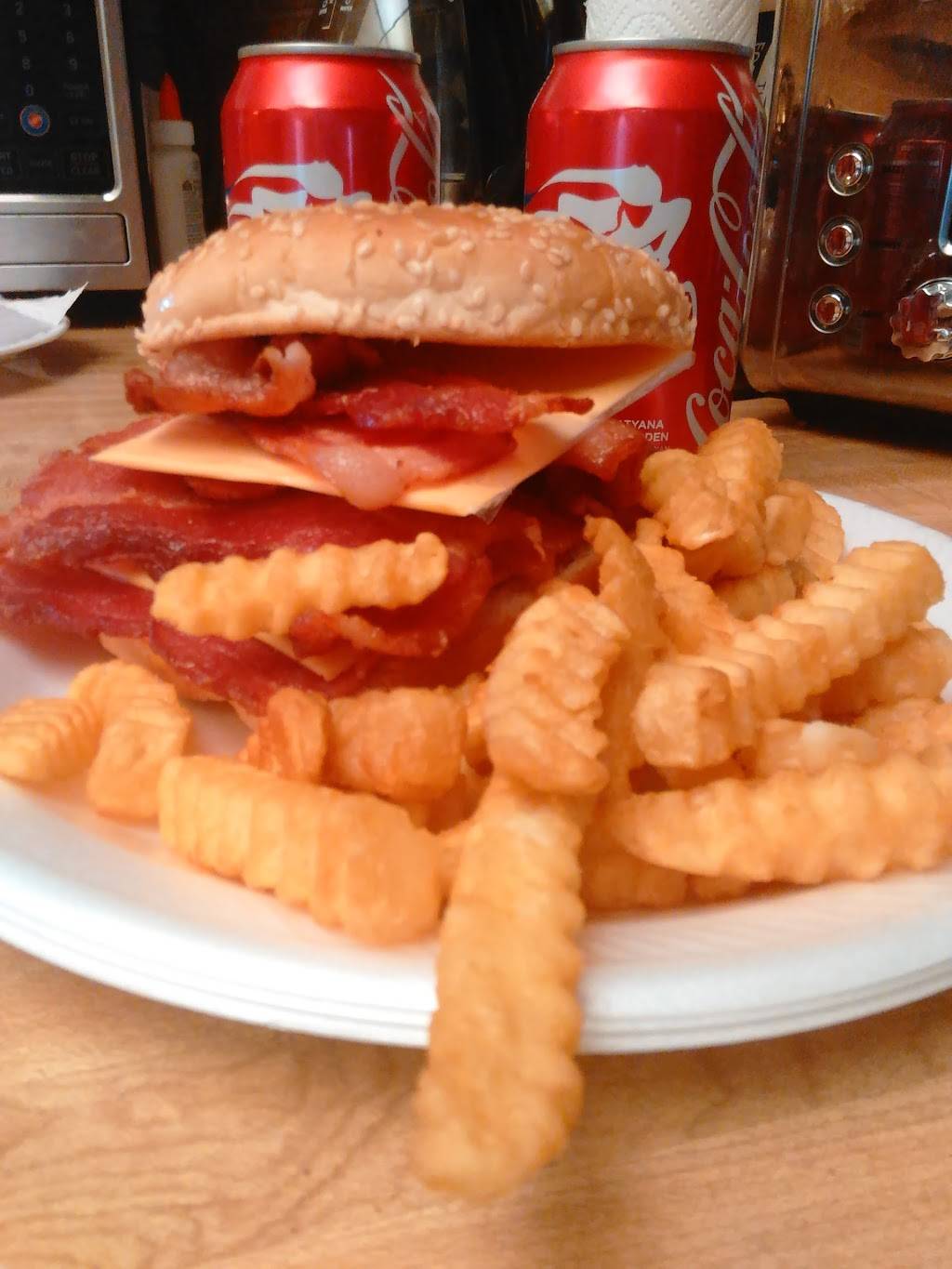 Bills Drive In | restaurant | 1664 E Florence Ave, Los Angeles, CA 90001, USA | 3235879732 OR +1 323-587-9732