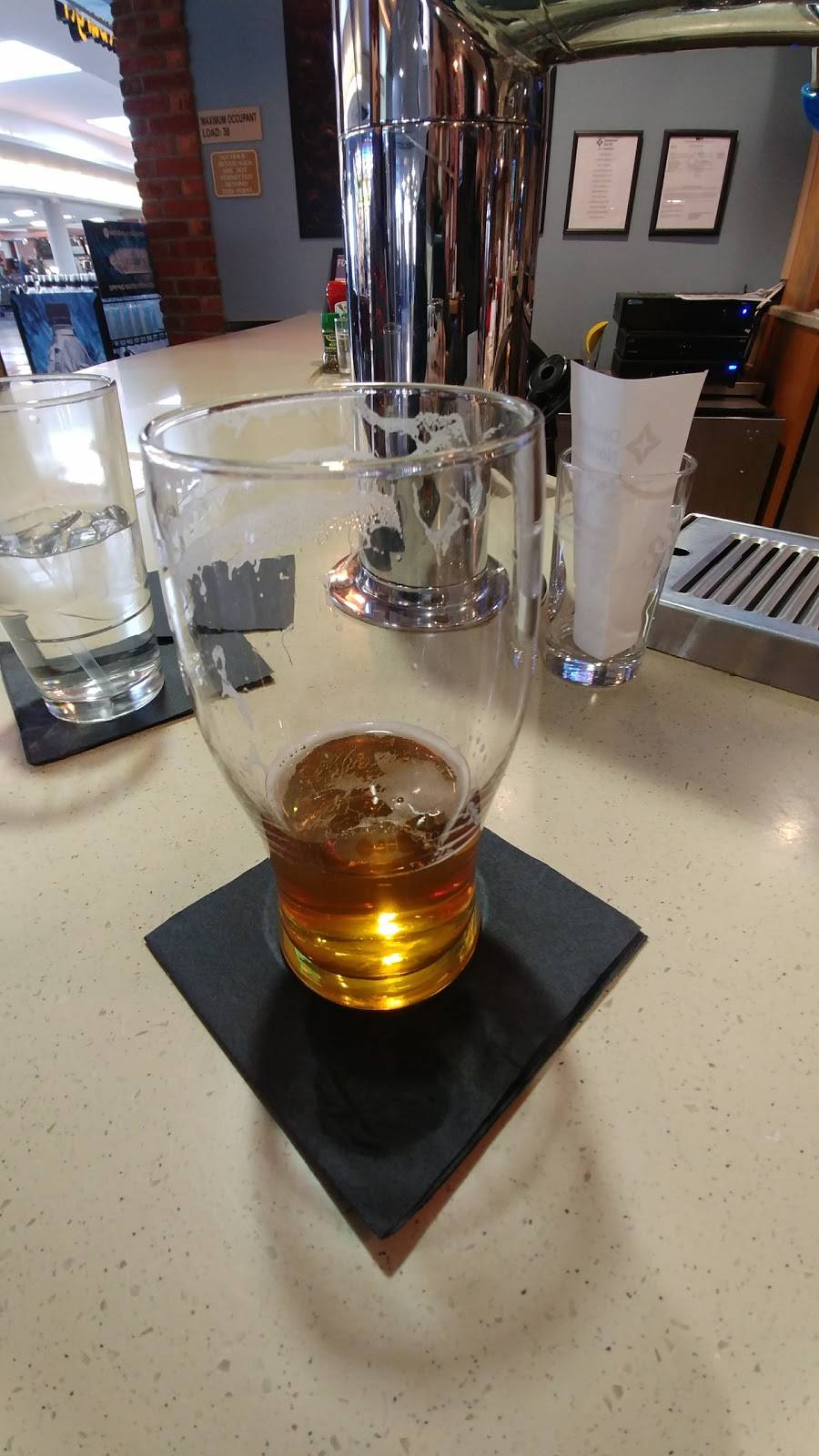 Sam Adams | restaurant | 1 Richard E Byrd Terminal Dr, Richmond, VA 23250, USA | 8042263000 OR +1 804-226-3000