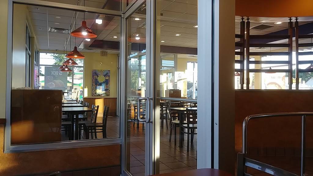 Taco Bell | meal takeaway | 700 Eastern Blvd, Essex, MD 21221, USA | 4103919032 OR +1 410-391-9032