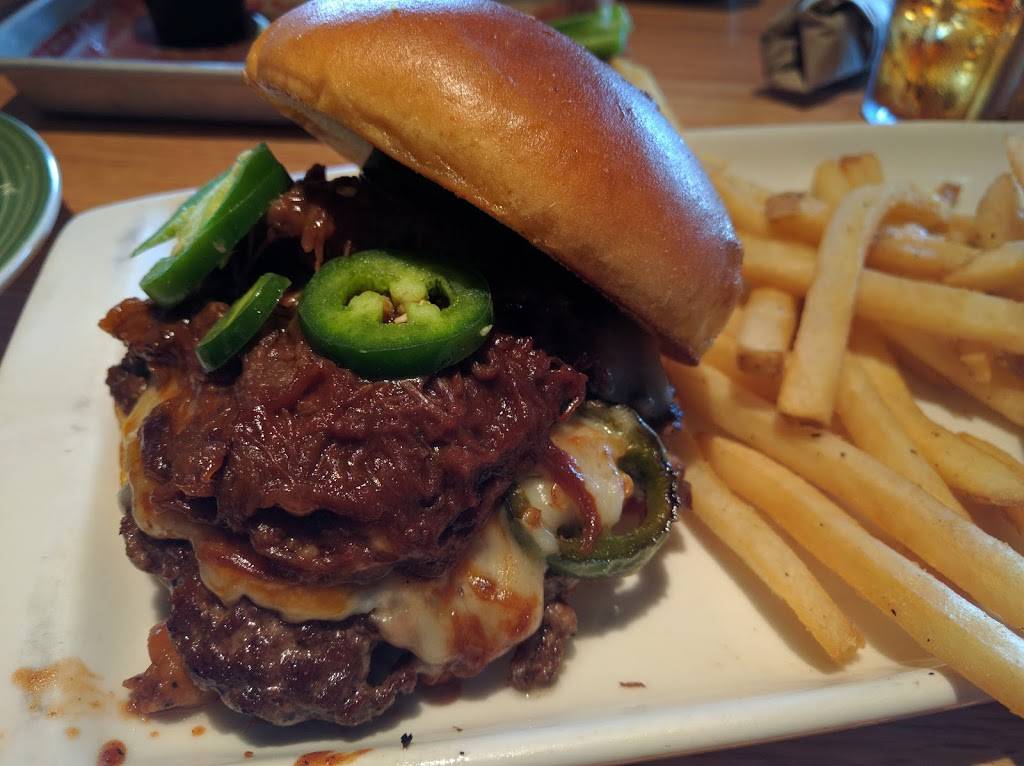 Applebees Grill + Bar | restaurant | 2284 Woodlake Dr, Okemos, MI 48864, USA | 5173474892 OR +1 517-347-4892