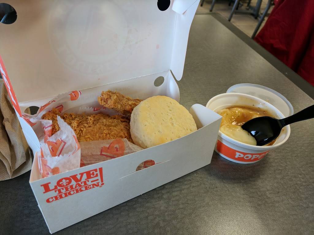 Popeyes Louisiana Kitchen | restaurant | South Turnpike Thomas Edison Travel Plaza, Woodbridge, NJ 07095, USA | 7327508779 OR +1 732-750-8779