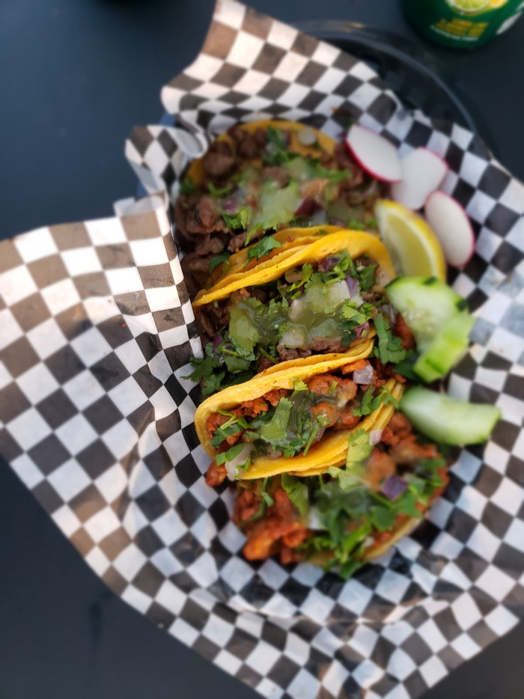 La cruda (tacos y mariscos) | restaurant | 1055 W 15th St, Merced, CA 95340, USA | 2093541304 OR +1 209-354-1304