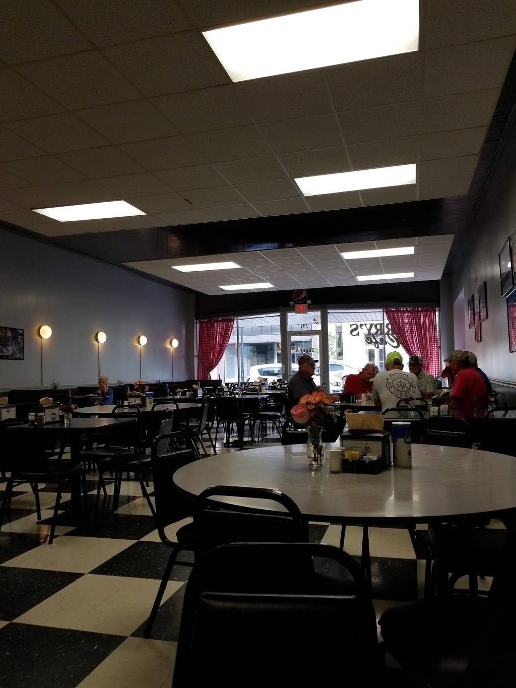 Terrys Cafe | restaurant | 201 S Pruett St, Paragould, AR 72450, USA | 8702367845 OR +1 870-236-7845