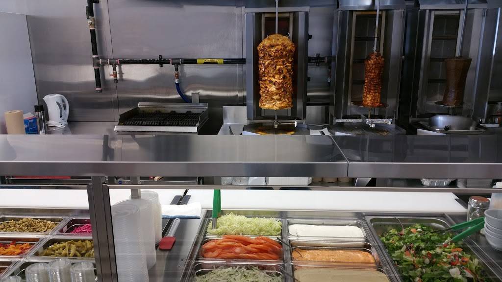 Shawarma style | restaurant | 207 Boulevard du Mont-Bleu, Gatineau, QC J8Z 2M3, Canada | 8195254434 OR +1 819-525-4434
