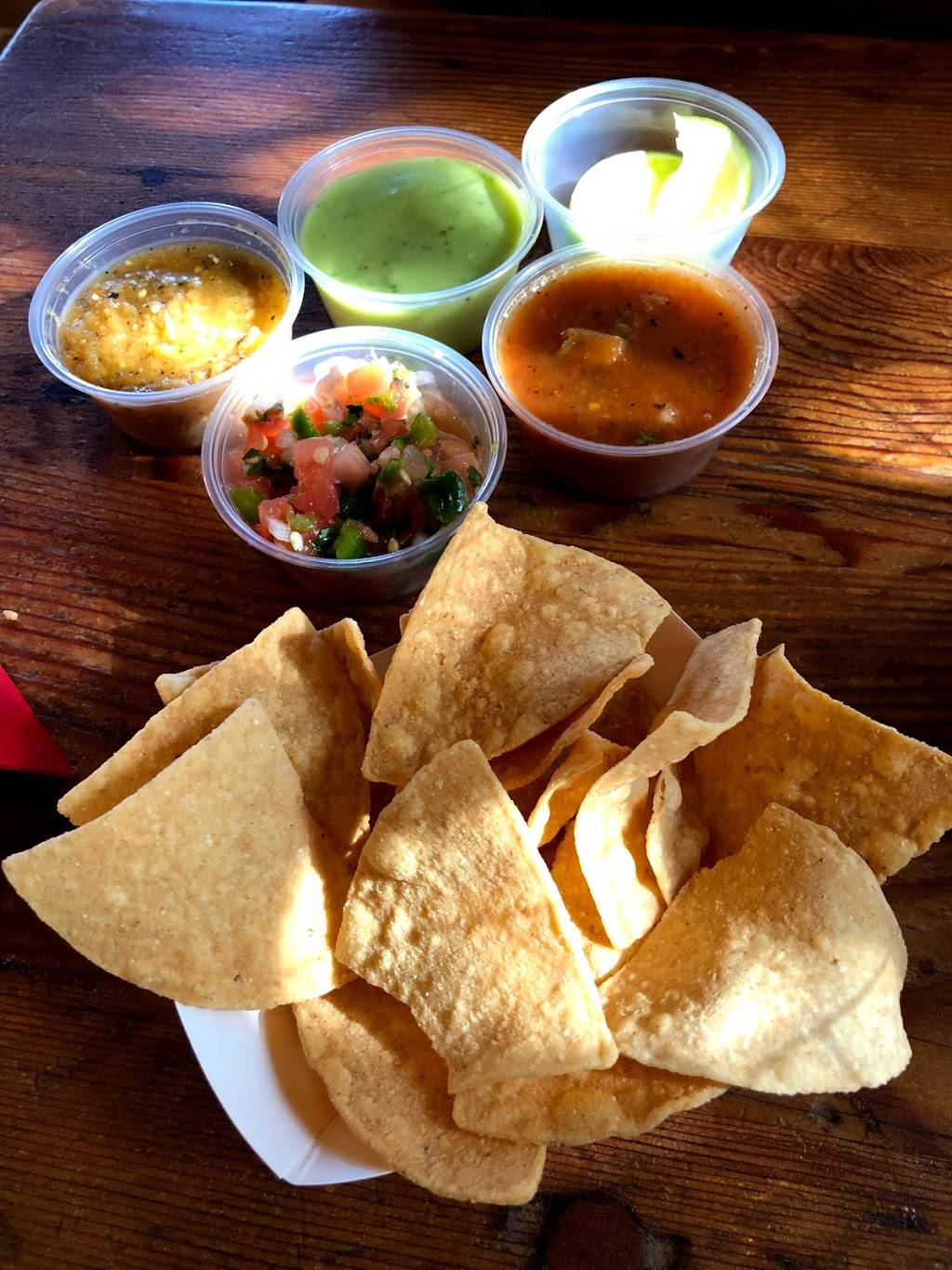 Taqueria Tres Amigos | restaurant | 270 Cabrillo Hwy, Half Moon Bay, CA 94019, USA | 6507266080 OR +1 650-726-6080