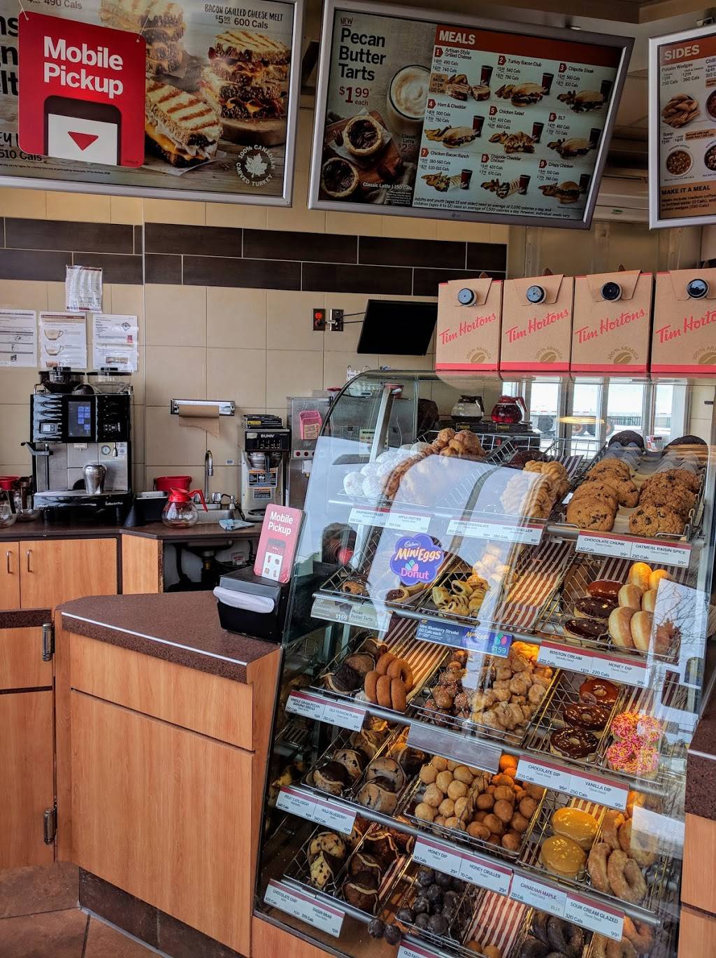 Tim Hortons | bakery | 5114 ON-21, Port Elgin, ON N0H 2C0, Canada | 5193892233 OR +1 519-389-2233